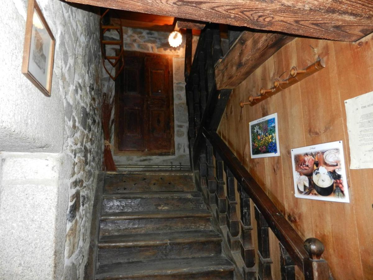 Auberge Paysanne Loubaresse  Zewnętrze zdjęcie